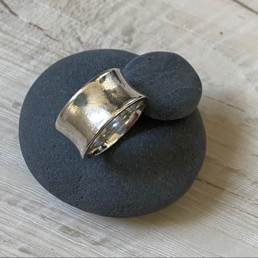 Silver band